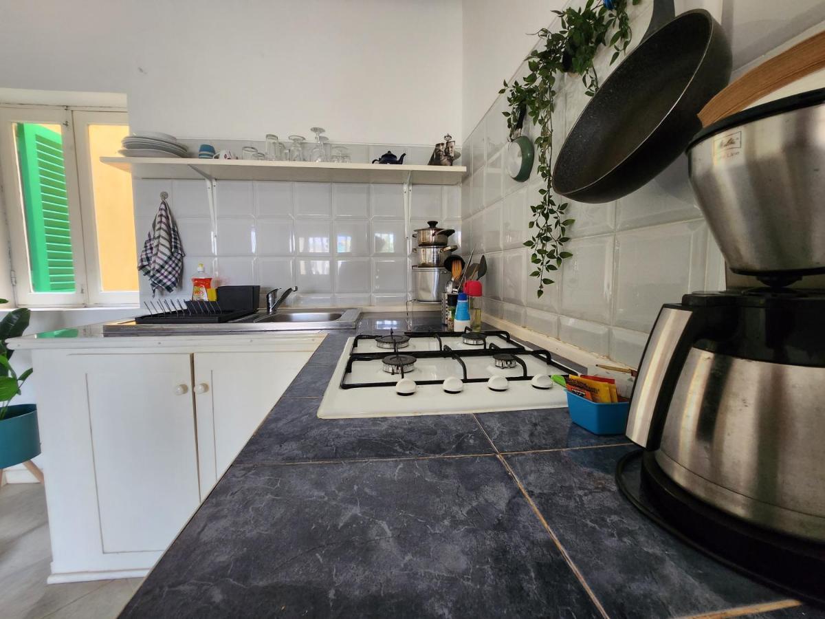 Cozy Studio Close To The Beach! Santa Maria Ngoại thất bức ảnh
